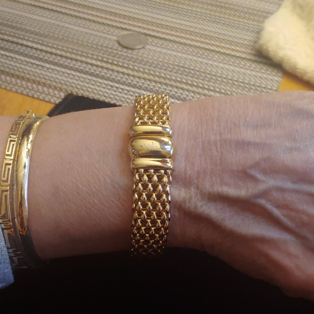 Woman's Gold Bracelet